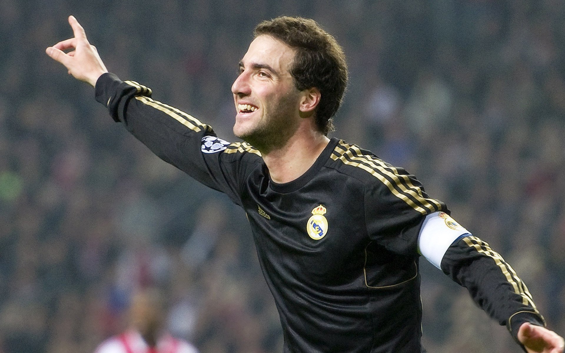 开云官网-莱比锡红牛狂胜厄瓜多尔，阿劳霍在奥运周期关键战接管比赛，南美足球新秩序的信号？